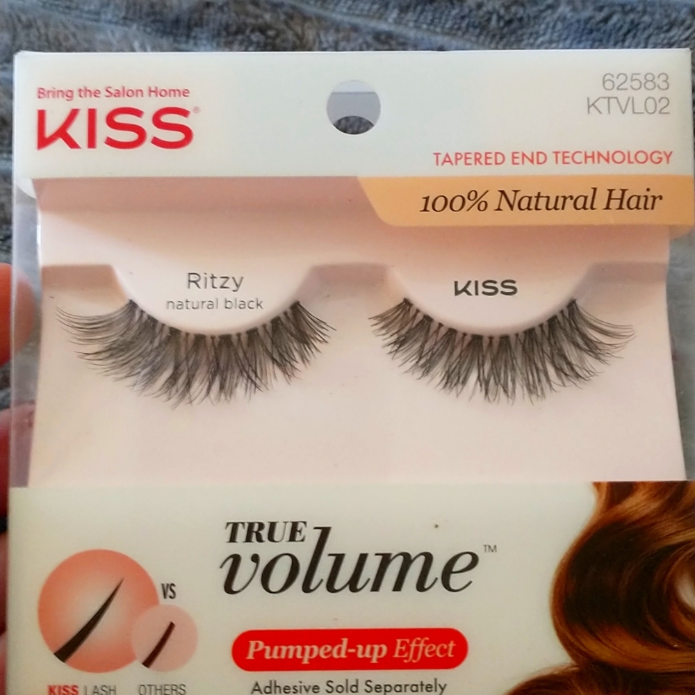 Kiss eyelashes